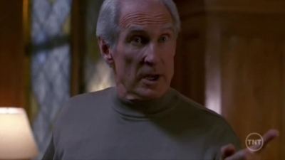 LAW_AND_ORDER_-_E10X19_SURRENDER_DOROTHY_230.jpg