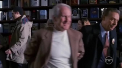LAW_AND_ORDER_-_E10X19_SURRENDER_DOROTHY_314.jpg