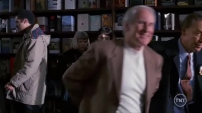 LAW_AND_ORDER_-_E10X19_SURRENDER_DOROTHY_315.jpg
