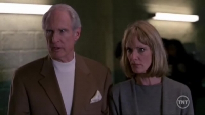 LAW_AND_ORDER_-_E10X19_SURRENDER_DOROTHY_341.jpg