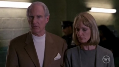 LAW_AND_ORDER_-_E10X19_SURRENDER_DOROTHY_346.jpg