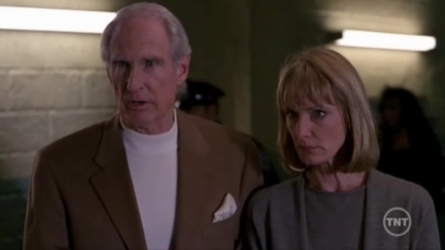 LAW_AND_ORDER_-_E10X19_SURRENDER_DOROTHY_359.jpg