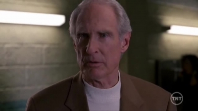 LAW_AND_ORDER_-_E10X19_SURRENDER_DOROTHY_388.jpg