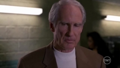 LAW_AND_ORDER_-_E10X19_SURRENDER_DOROTHY_410.jpg
