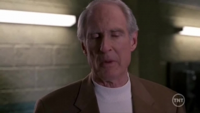 LAW_AND_ORDER_-_E10X19_SURRENDER_DOROTHY_418.jpg