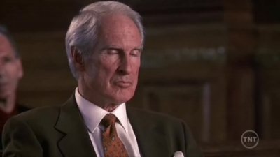 LAW_AND_ORDER_-_E10X19_SURRENDER_DOROTHY_520.jpg