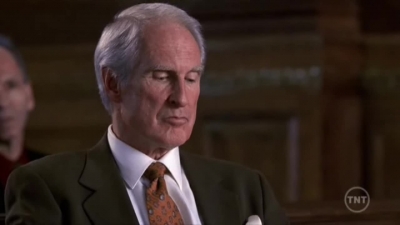 LAW_AND_ORDER_-_E10X19_SURRENDER_DOROTHY_570.jpg