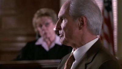 LAW_AND_ORDER_-_E10X19_SURRENDER_DOROTHY_590.jpg