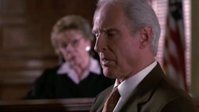 LAW_AND_ORDER_-_E10X19_SURRENDER_DOROTHY_614.jpg