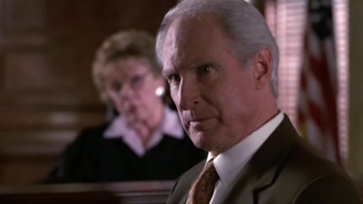 LAW_AND_ORDER_-_E10X19_SURRENDER_DOROTHY_629.jpg