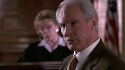 LAW_AND_ORDER_-_E10X19_SURRENDER_DOROTHY_633.jpg