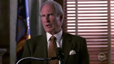 LAW_AND_ORDER_-_E10X19_SURRENDER_DOROTHY_664.jpg