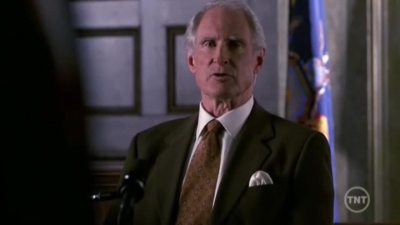 LAW_AND_ORDER_-_E10X19_SURRENDER_DOROTHY_691.jpg