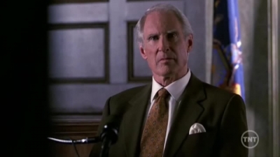 LAW_AND_ORDER_-_E10X19_SURRENDER_DOROTHY_698.jpg