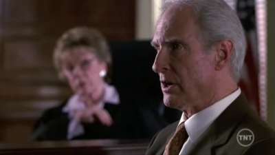 LAW_AND_ORDER_-_E10X19_SURRENDER_DOROTHY_715.jpg