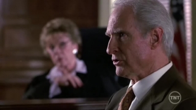 LAW_AND_ORDER_-_E10X19_SURRENDER_DOROTHY_720.jpg