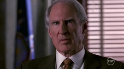 LAW_AND_ORDER_-_E10X19_SURRENDER_DOROTHY_747.jpg
