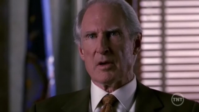 LAW_AND_ORDER_-_E10X19_SURRENDER_DOROTHY_749.jpg