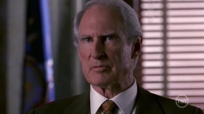 LAW_AND_ORDER_-_E10X19_SURRENDER_DOROTHY_763.jpg