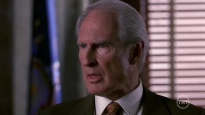 LAW_AND_ORDER_-_E10X19_SURRENDER_DOROTHY_778.jpg