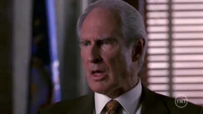 LAW_AND_ORDER_-_E10X19_SURRENDER_DOROTHY_780.jpg