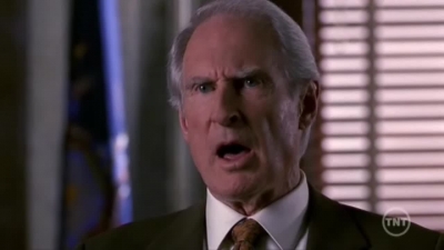 LAW_AND_ORDER_-_E10X19_SURRENDER_DOROTHY_783.jpg