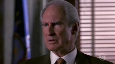 LAW_AND_ORDER_-_E10X19_SURRENDER_DOROTHY_802.jpg