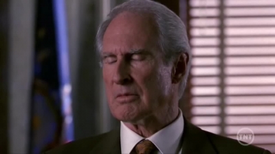 LAW_AND_ORDER_-_E10X19_SURRENDER_DOROTHY_805.jpg