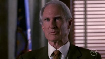 LAW_AND_ORDER_-_E10X19_SURRENDER_DOROTHY_830.jpg