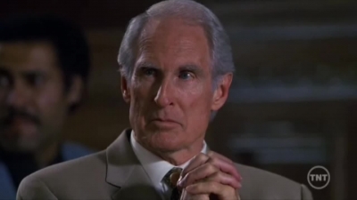 LAW_AND_ORDER_-_E10X19_SURRENDER_DOROTHY_901.jpg