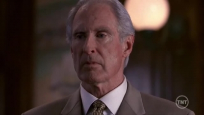 LAW_AND_ORDER_-_E10X19_SURRENDER_DOROTHY_925.jpg