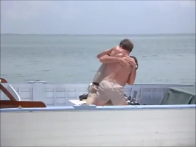 FLIPPER_-_E1X07_COUNTDOWN_FOR_FLIPPER_1191.jpg
