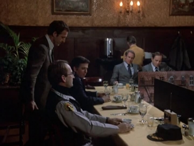 HILL_STREET_BLUES_-_E1X12_I_NEVER_PROMISED_YOU_A_ROSE_MARVIN_076.jpg