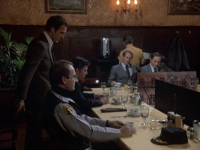 HILL_STREET_BLUES_-_E1X12_I_NEVER_PROMISED_YOU_A_ROSE_MARVIN_078.jpg