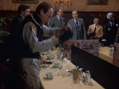 HILL_STREET_BLUES_-_E1X12_I_NEVER_PROMISED_YOU_A_ROSE_MARVIN_227.jpg