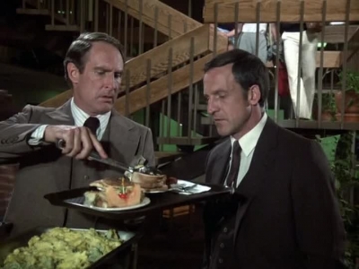 HILL_STREET_BLUES_-_E1X16_JUNGLE_MADNESS_PT_1_538.jpg