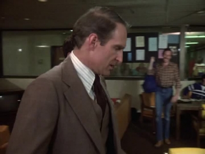HILL_STREET_BLUES_-_E1X16_JUNGLE_MADNESS_PT_1_663.jpg