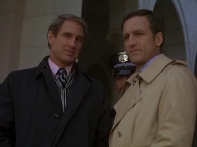 HILL_STREET_BLUES_-_E2X04_THE_SECOND_OLDEST_PROFESSION_829.jpg