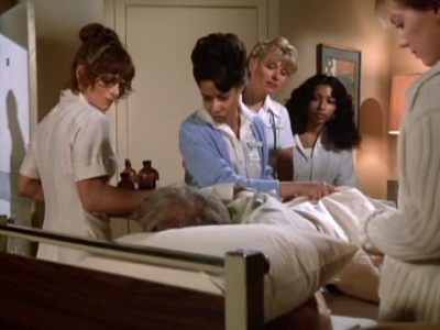 HILL_STREET_BLUES_-_E2X10_THE_SPY_WHO_CAME_IN_FROM_DELGADO_212.jpg