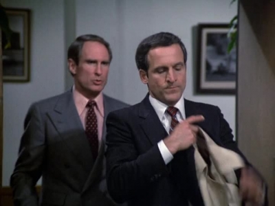 HILL_STREET_BLUES_-_E2X11_FREEDOMS_LAST_STAND_086.jpg