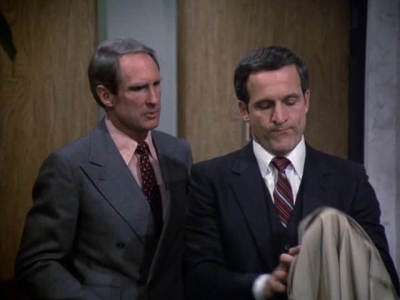HILL_STREET_BLUES_-_E2X11_FREEDOMS_LAST_STAND_096.jpg