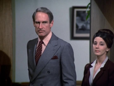 HILL_STREET_BLUES_-_E2X11_FREEDOMS_LAST_STAND_425.jpg