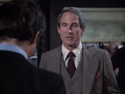 HILL_STREET_BLUES_-_E2X15_SOME_LIKE_IT_HOT_WIRED_106.jpg