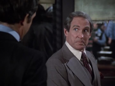 HILL_STREET_BLUES_-_E2X15_SOME_LIKE_IT_HOT_WIRED_156.jpg