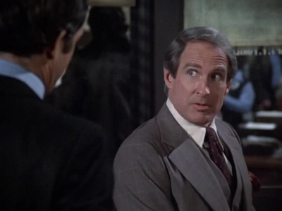 HILL_STREET_BLUES_-_E2X15_SOME_LIKE_IT_HOT_WIRED_162.jpg