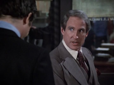 HILL_STREET_BLUES_-_E2X15_SOME_LIKE_IT_HOT_WIRED_197.jpg