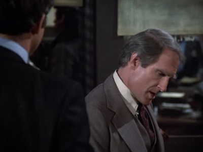 HILL_STREET_BLUES_-_E2X15_SOME_LIKE_IT_HOT_WIRED_226.jpg
