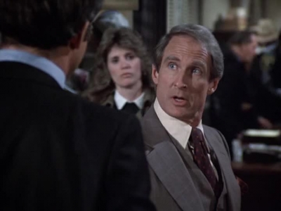 HILL_STREET_BLUES_-_E2X15_SOME_LIKE_IT_HOT_WIRED_242.jpg