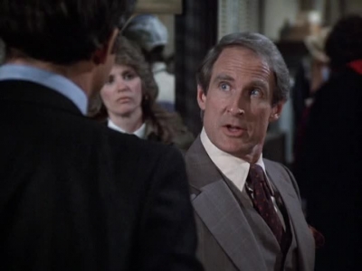 HILL_STREET_BLUES_-_E2X15_SOME_LIKE_IT_HOT_WIRED_244.jpg