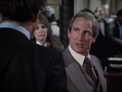 HILL_STREET_BLUES_-_E2X15_SOME_LIKE_IT_HOT_WIRED_250.jpg